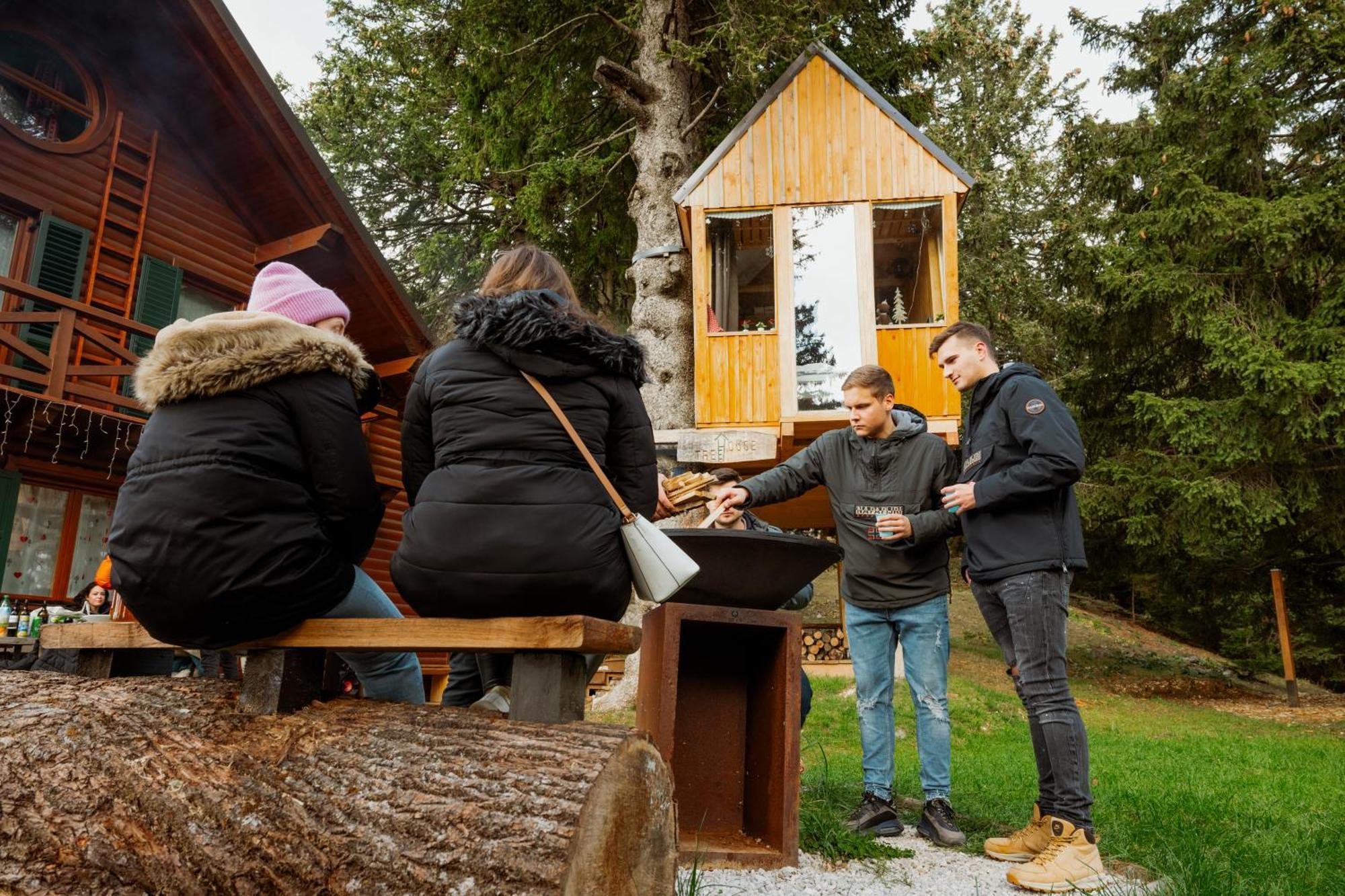 Tree House Alpinka Krvavec Villa Cerklje na Gorenjskem Bagian luar foto